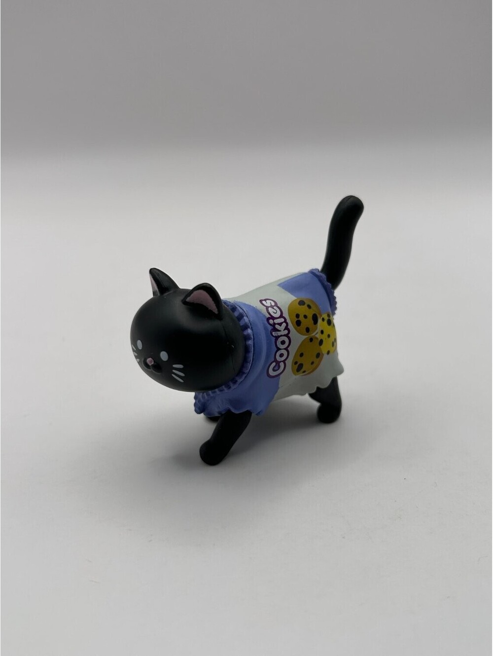 Qualia Japanese Gashapon Cat In Cookie Bag Mini Figurine Black